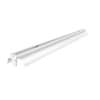 LED-Wannenleuchte geöffnet